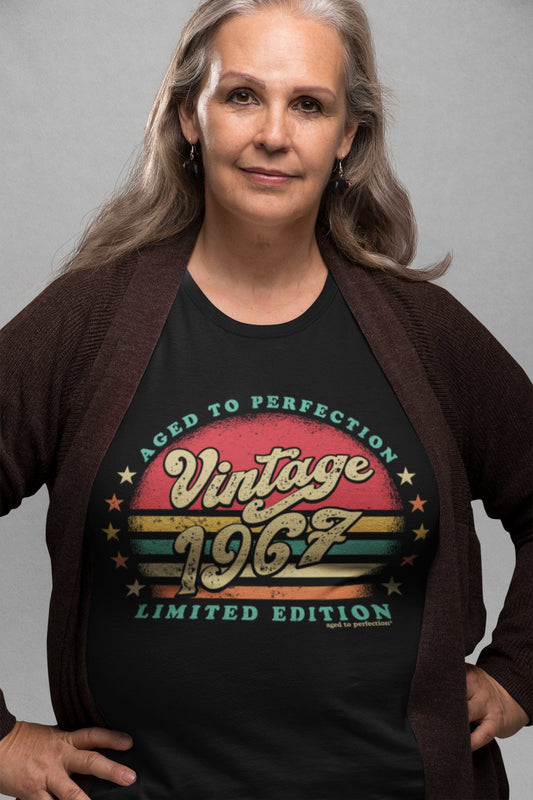 Retro Sunset 55th Birthday Shirt For Her - Women born in 1967 - Vintage 1967 Aged To Perfection Limited Edition T-shirt Gift idea SUN-1967