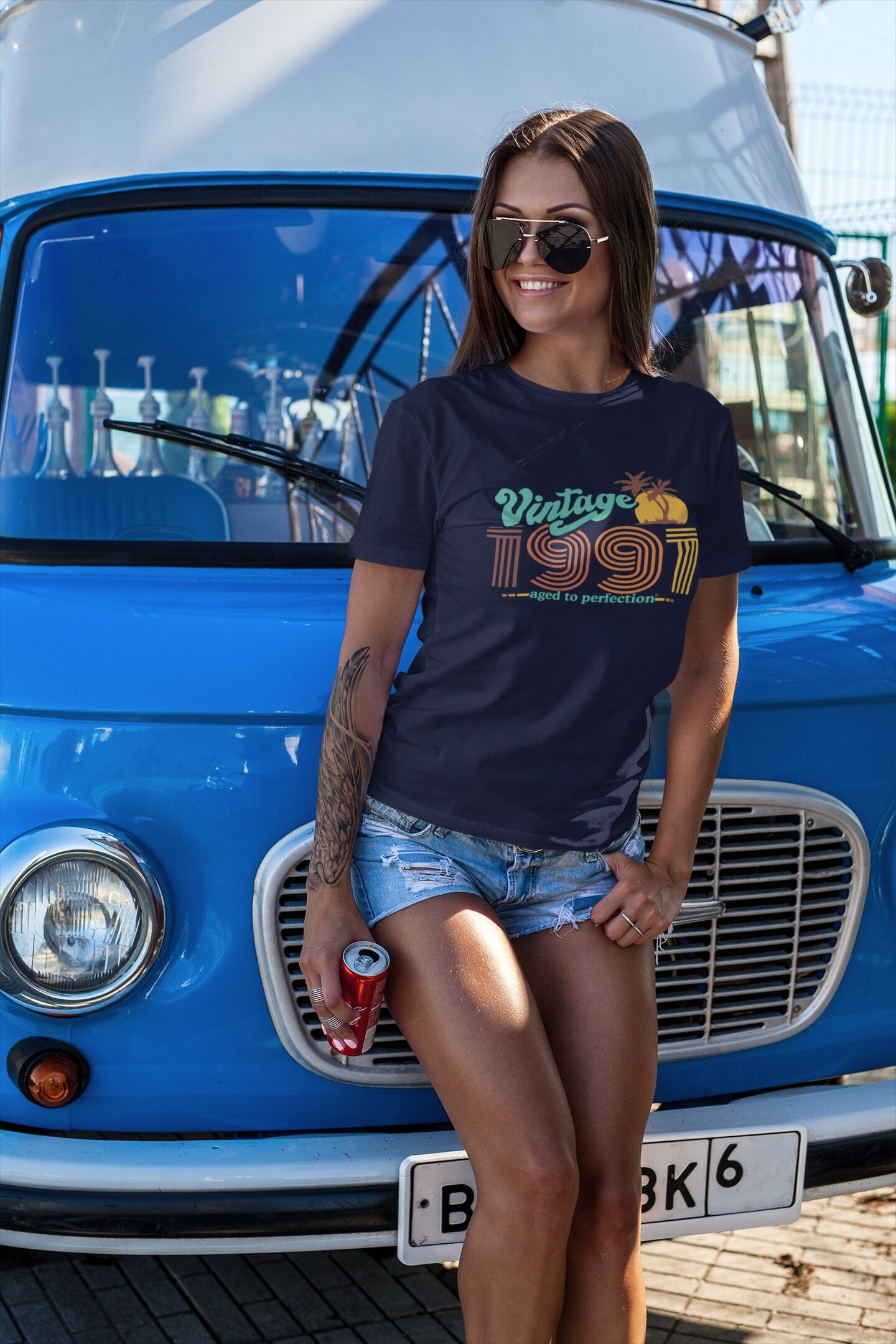 Retro Beach 30th Birthday Top For Her - Women born in 1991 - Vintage 1991 shirt, Aged To Perfection, Palm Tree T-shirt Gift  PALM-1991