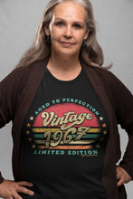 Retro Sunset 55th Birthday Shirt For Her - Women born in 1967 - Vintage 1967 Aged To Perfection Limited Edition T-shirt Gift idea  SUN-1967