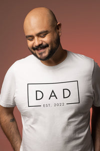 Dad Est 2022 T-Shirt, Dad Est 2023 Shirt, T-Shirts For New Father, DADA Fathers Day Gifts, Birthday Gifts For Daddy, Cute Bday Tee DE-2022