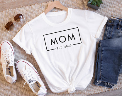 Mom and Dad Est. 2023 Shirts, Fathers Day Gift for Parents, Baby Announcement Tee, New Dad, Matching Family T-Shirts, Daddy Bruh Couple S216